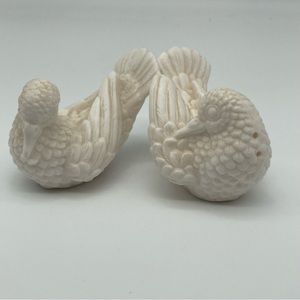 Norcrest bird salt and pepper shakers